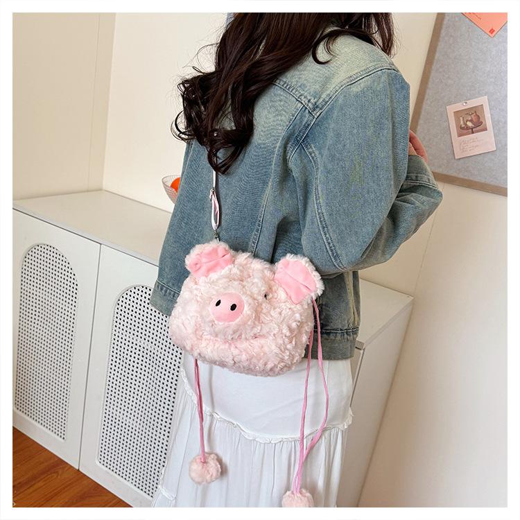 2025 new bear bag cute cartoon plush doll bear head bag doll backpack women's messenger bag