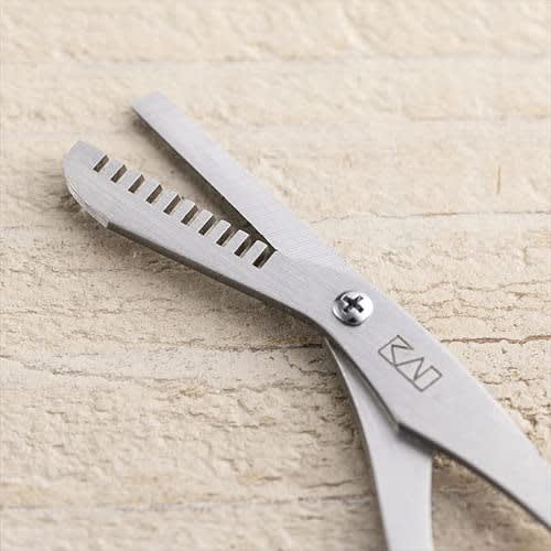 Kai KAI Eyebrow Scissors, Skiving Blade, Long Handle, Thin Eyebrows, Made in Japan, Scissors for Eyebrows, Mustache KQ3155