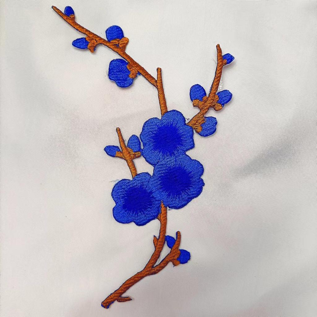 Plum Blossom Velcro Embroidered Patch for DIY Clothing & Accessories