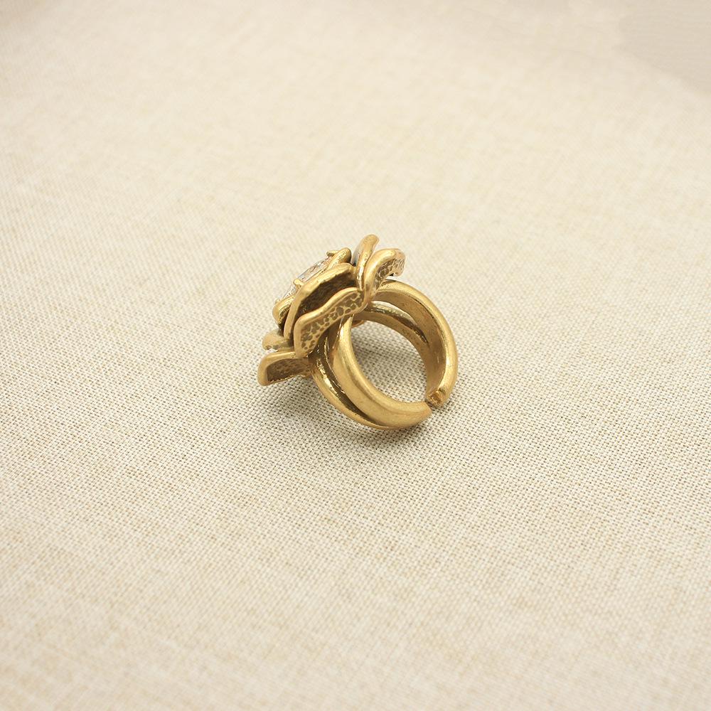 Vintage Women's Multi-layer Rose Pendant Necklace with Square Diamonds