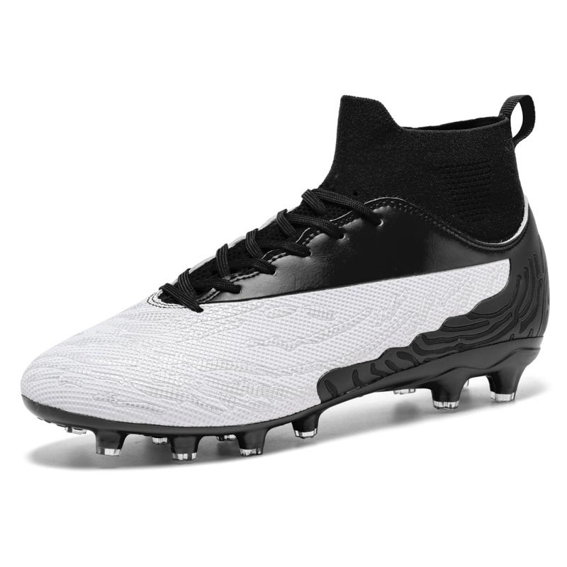 Wholesale of High Quality Soccer Shoes In Spring Professional Anti Slip Football Boots Fashionable Soccer Training Shoes Casual