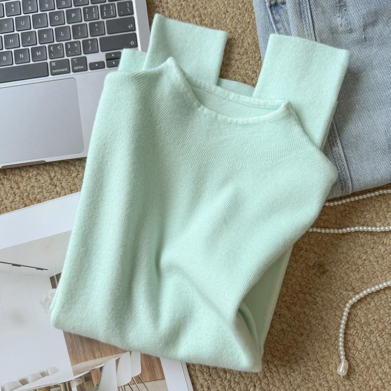 2026 Autumn Women's Slim Fit Round Neck Knit Pullover Sweater