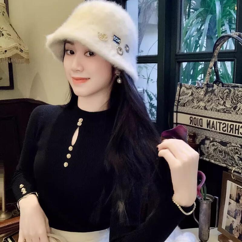 

Women s Slim Fit Hollow-Out Knit Pullover L