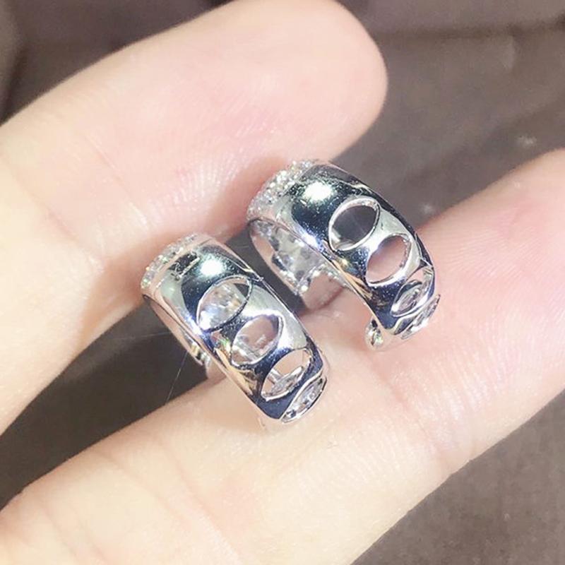 Huitan Sparkling Crystal CZ Hoop Earrings for Women Daily Wear Temperament Ear Circle Earrings Exquisite Gift Fashion Jewelry