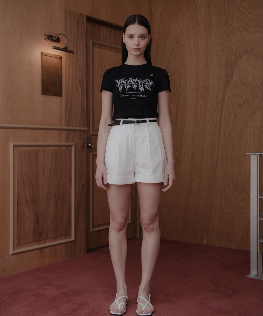 HARDCORE HAPPINESS One-Pleat Cuff Classic Shorts_White