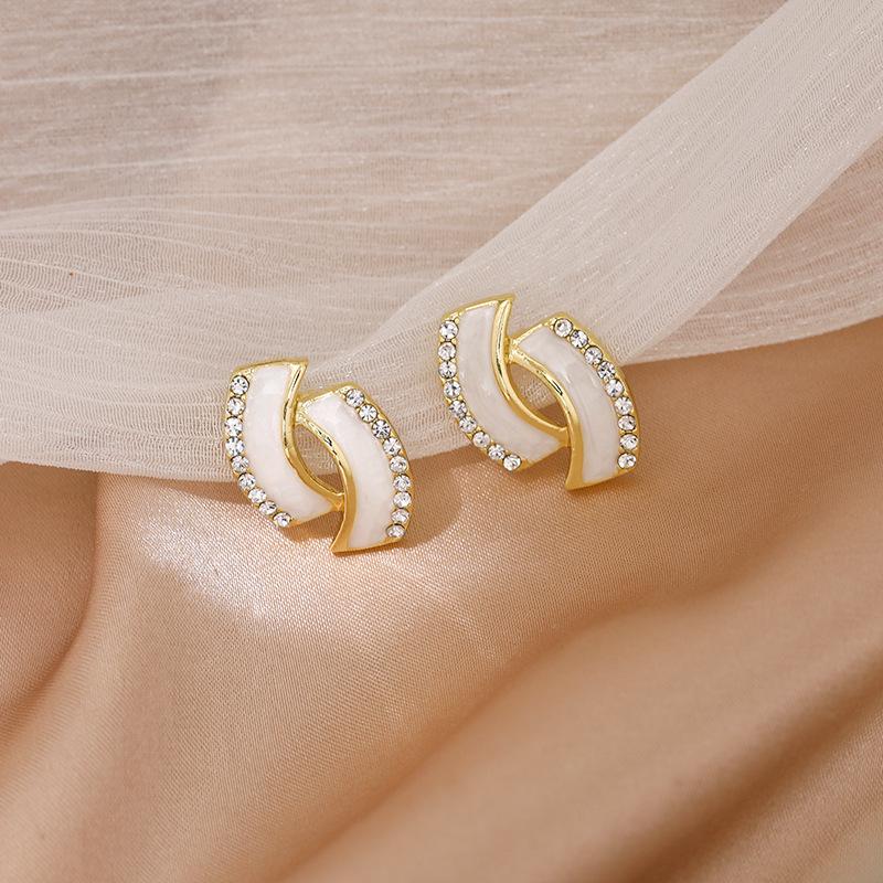 Luxury Annular Earrings For Women Vintage Classic Shiny Earrings Girls Party Wedding Jewelry Gifts