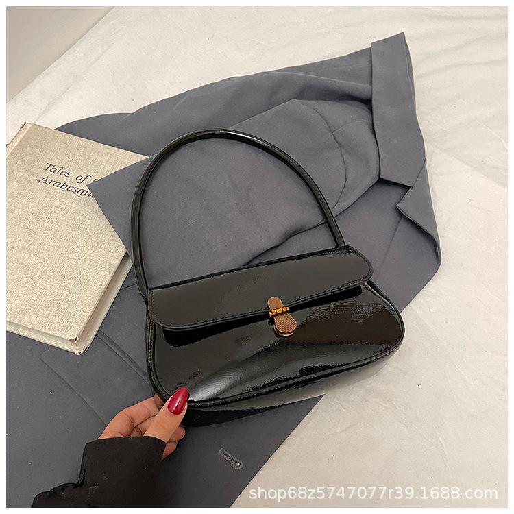 Retro Niche Baguette Bag Women's 2025 New Trendy Fashion Korean Internet Celebrity Armpit Bag One-shoulder Hand-held Commuter Bag