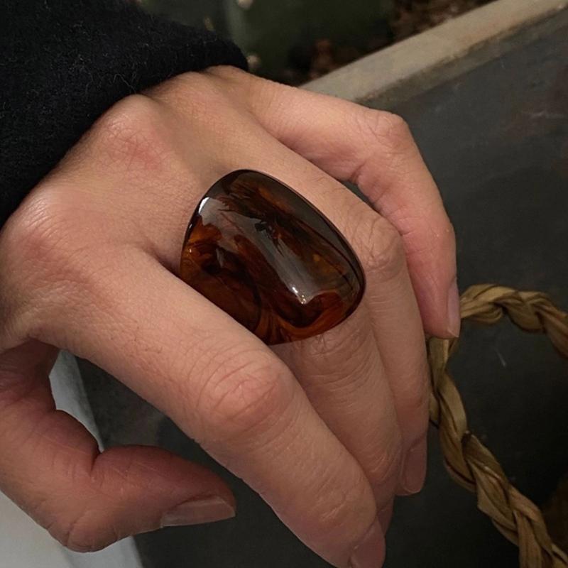 Chic Coffee Tone Resin Rings Versatile Brown Resin Ring Ideal For Commuting Leisure Event And Travel Adventures