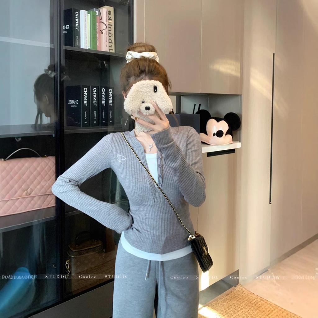 Retro Kontrastfarbenes Fake-Zweiteiler Langarm-T-Shirt Basic-Shirt für Damen Frühling Neu Slim Fit Kurzes Oberteil