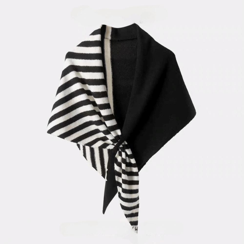 

Knitted Triangular Scarf Soft Shawl Wrap Retro British Triangle Scarf Winter чорний