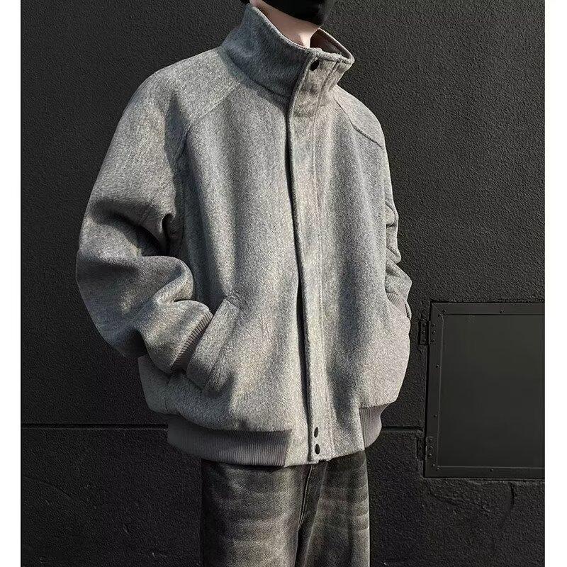 

Американская серая шерстяная куртка со стойкой воротником мужская осенне-зимняя хулиганская красивая шерстяная куртка короткая корейского силуэта пиджак M серый