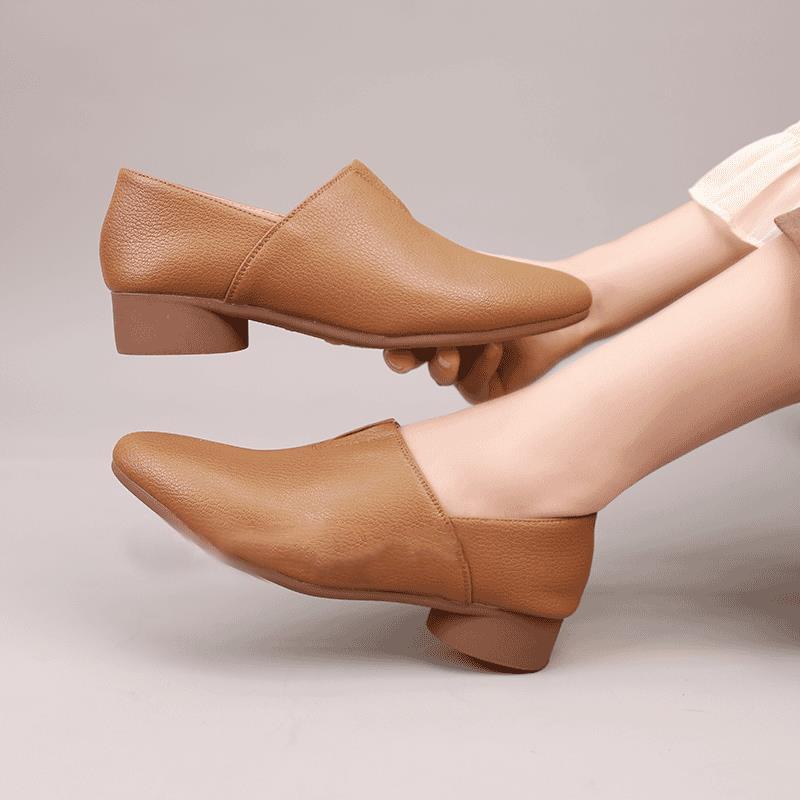 

French retro medium heel deep mouth single shoes women s 2024 autumn new fashion pointed thick heel small leather shoes microfiber women s shoes 40 коричневий