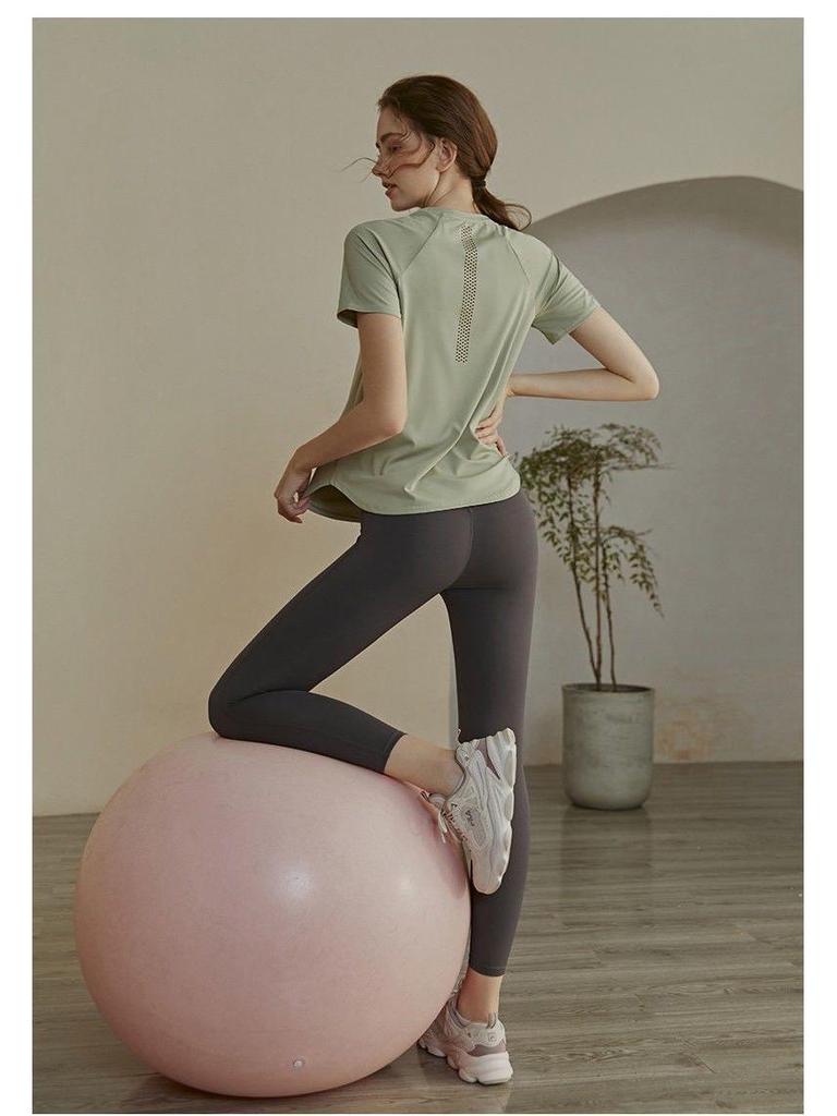 Women's High-End Quick-Dry Short-Sleeve Sports Top for Summer - Loose Fit, Breathable Yoga & Running T-Shirt