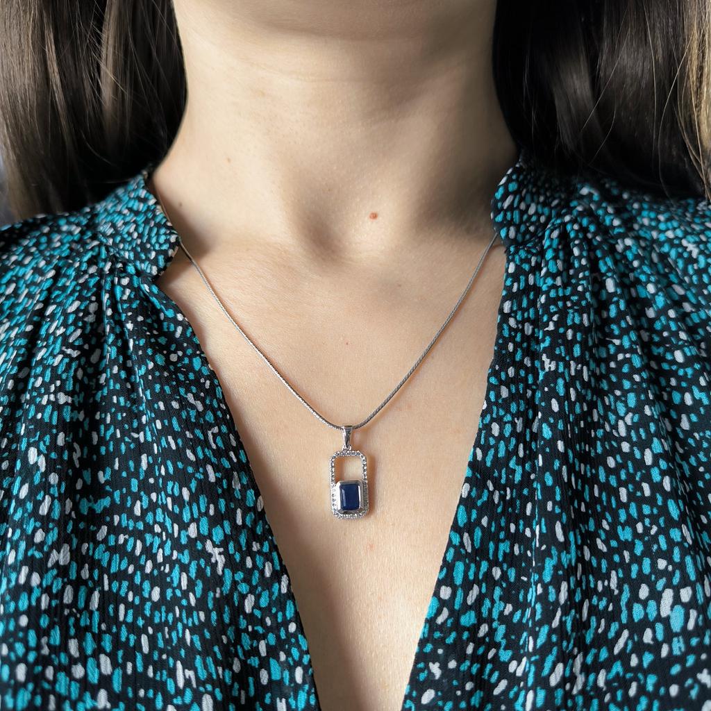 Серебряная подвеска с сапфиром 1.627ct, фианитами (2202509)