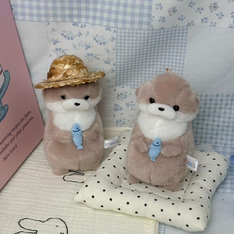 Japanese 10CM Kawaii Sea Otter Plush Toy Keychain Cute Stuffed Animals Little Otter Doll Fish Hugging Sea Otter Straw Hat TOY
