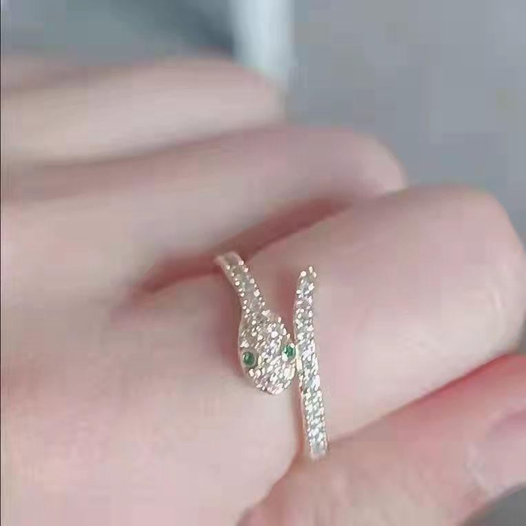 

Кольцо в виде змеи старого малыша, женское, нишевое, персонализированное, регулируемое, кольцо на указательный палец из кости змеи, инкрустированное драгоценными камнями