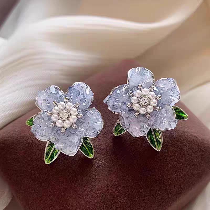 Trendy Crystal Gardenia Flower Earrings - Elegant & Versatile