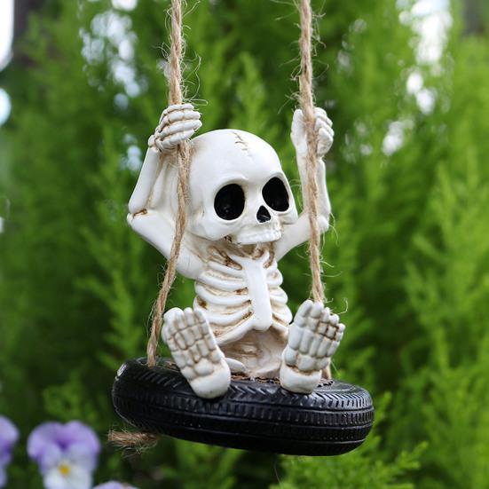 Halloween Resin Skeleton Swing Ornament Skeleton on A Tire Swinging Decoration for Car Rearview Mirror Garden Yard Tree Decor