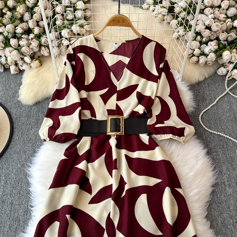 Stil franțuzesc, vară lungă, îmbrăcăminte nouă pentru femei, textura de înaltă calitate, rochie rafinată cu decolteu în V