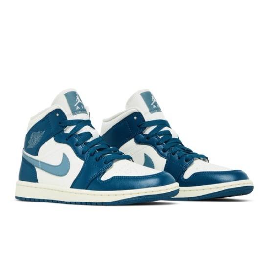 

Women s Air Jordan 1 Mid Sky J French Blue Retro Sneakers BQ6472-414 EU 35.5 небо/синій