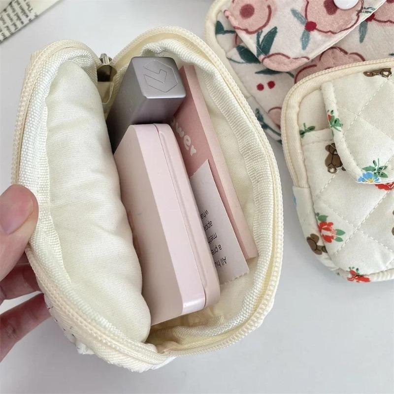 Cute Cartoon Floral Quilting Document Storage Bag Card Wallet Coin Purse ID Card Holder Driver's License Holder Badge Holder
