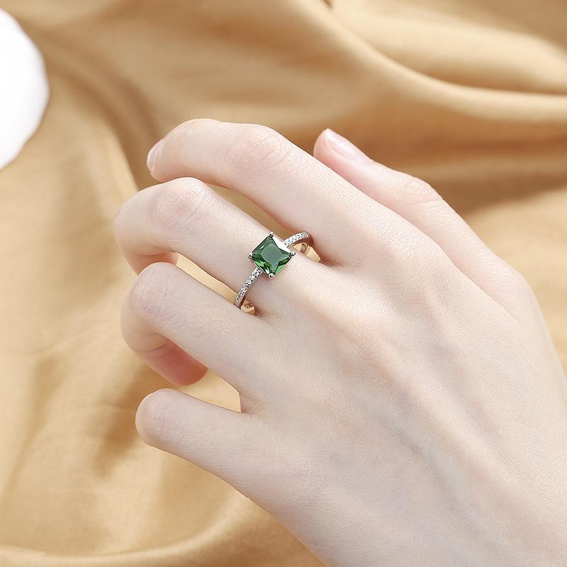 2026 Micro-set Zircon Retro Emerald Square Ring, Female European and American Simple Engagement Ring