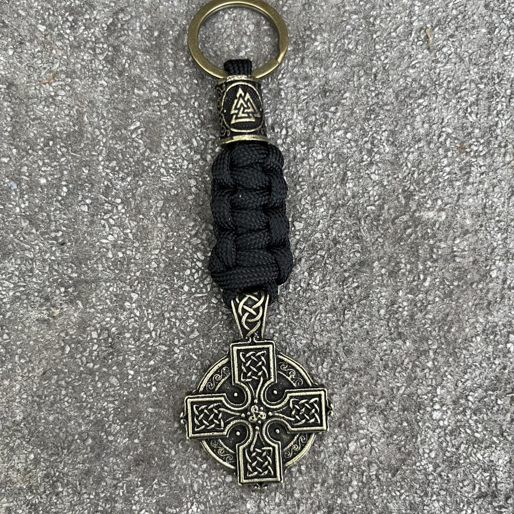 Nostalgia Norse Viking Irish Knot Cross Shield Druid Amulet Trinity Runes Beads Keychain Paracord Accessories