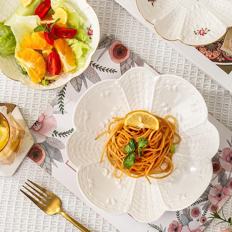 Europejski styl retro dim sum talerz domowy deser ciasto talerz zestaw mały kwiat ceramiczny talerz sałatka owocowa talerz śniadaniowy