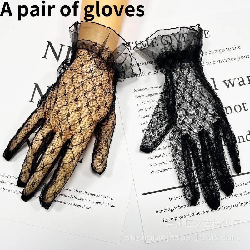 Stylish Short Mesh Gloves For Bride's Wedding Attire And Daily Wear In Soft White