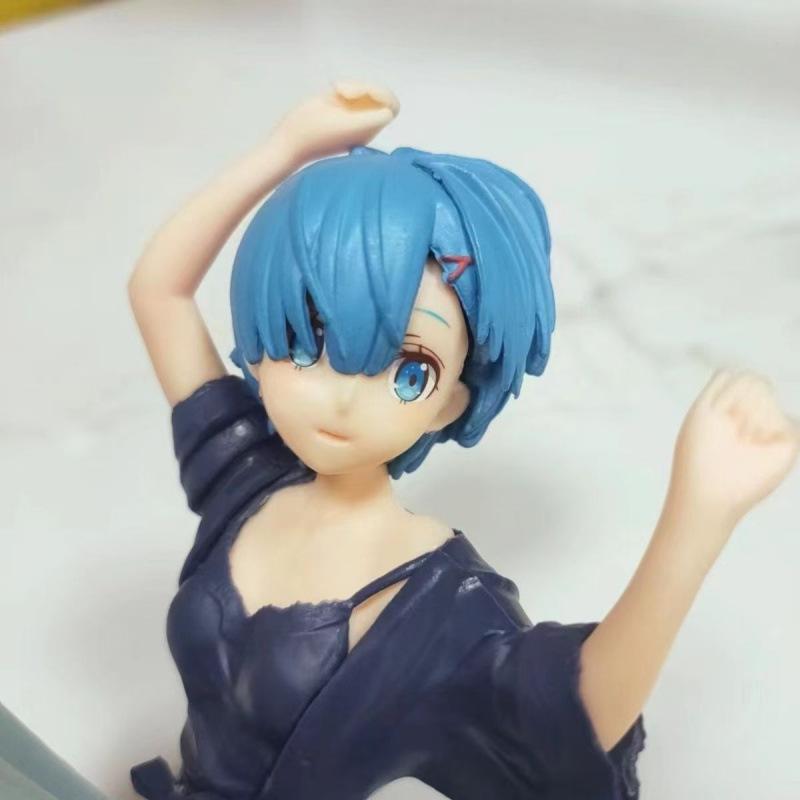 Re's life in a different world from scratch Lying Rem Car Rem Model Figure Beautiful Girl Ornament Doll