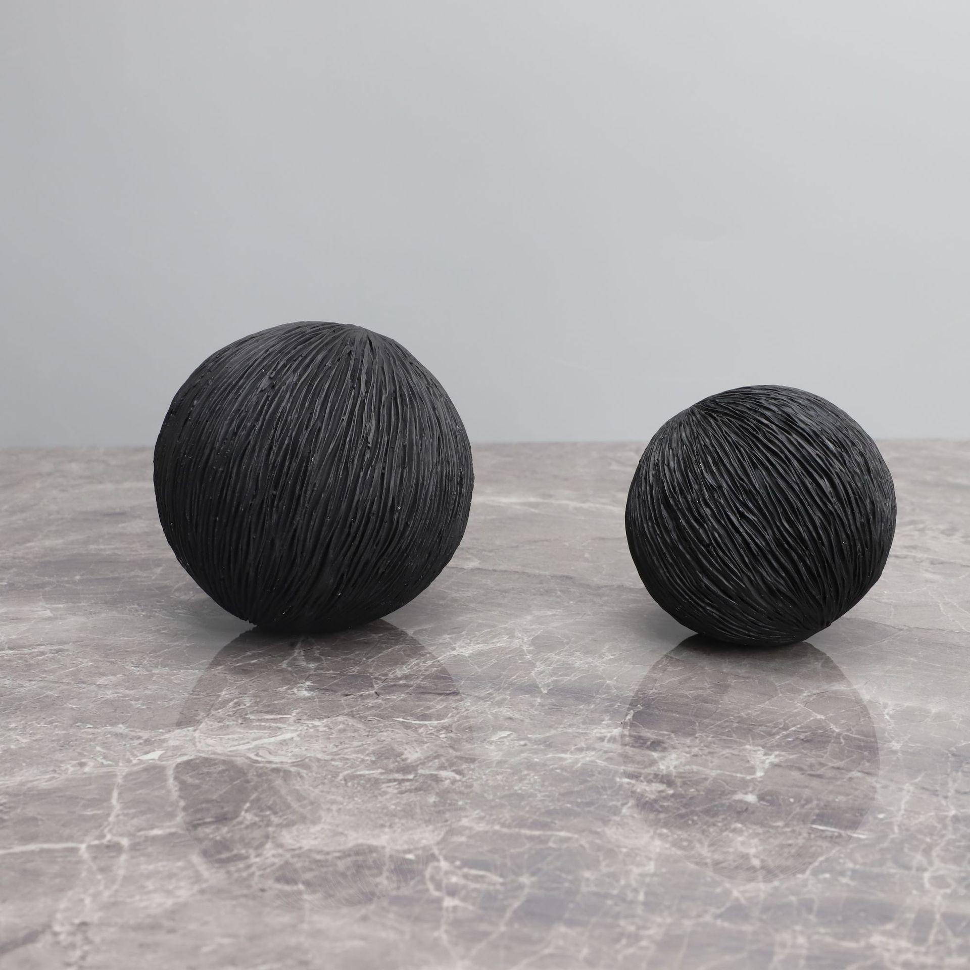 

Contemporary Textured Resin Tray for Living Room Coffee Table Decor