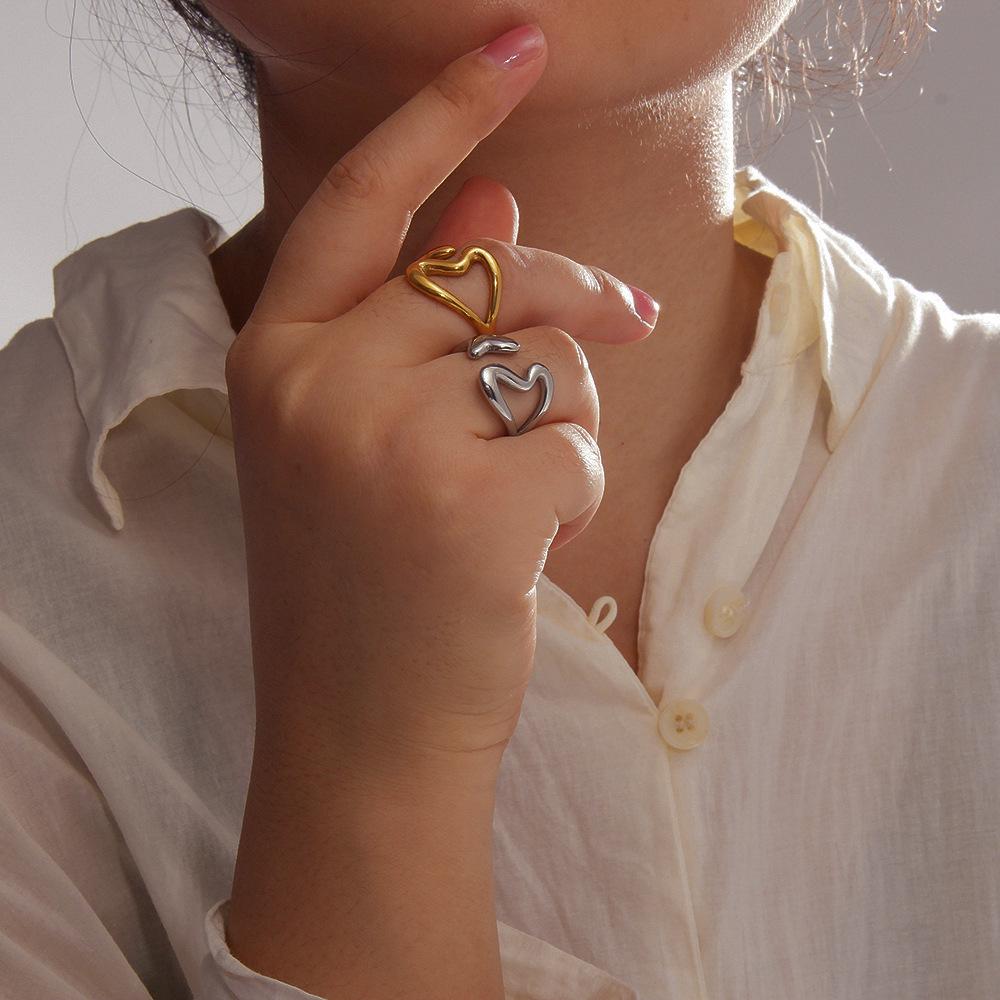 European & American Titanium Steel Heart Hollow Double-Headed Versatile Open Ring, 18K Gold Plated