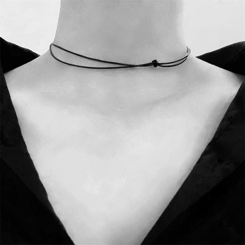 

Korean Harajuku BF Style Velvet Ribbon Choker: Versatile, Exquisite, Solid Color Necklace
