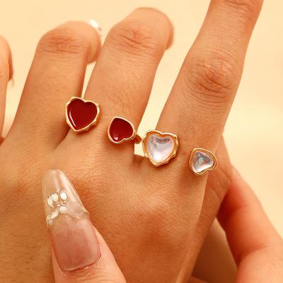 Jednoduchý prsten ve tvaru srdce