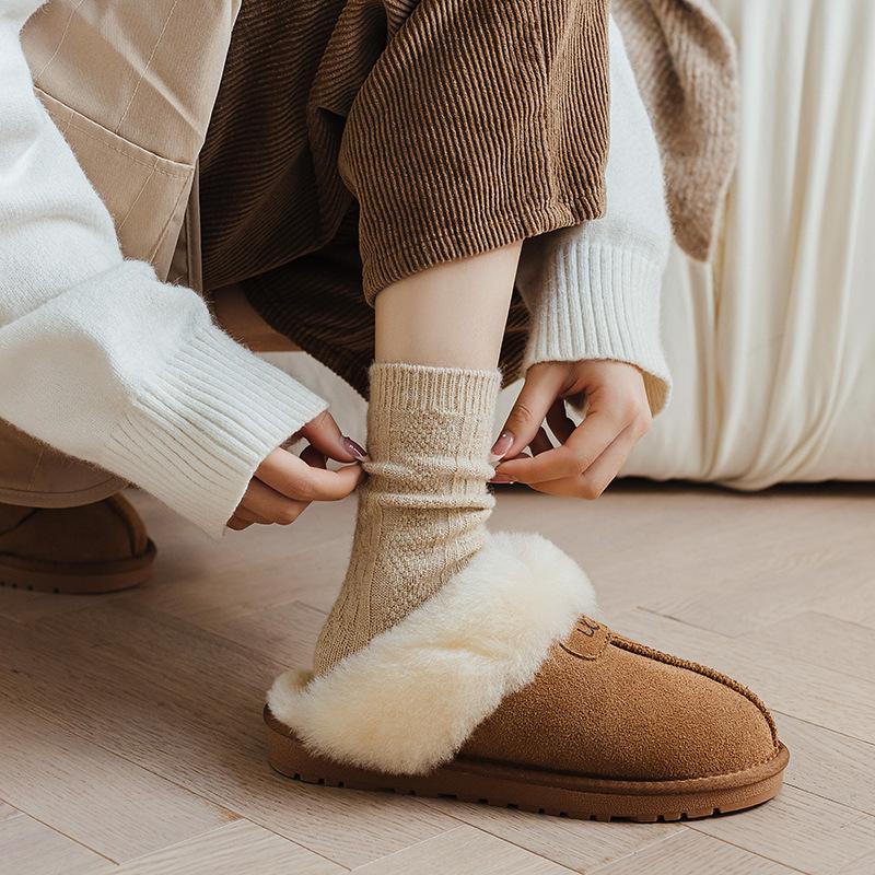 Women's Mid-Tube Cashmere Wool Socks - Thick, Warm, Solid Color for Autumn & Winter