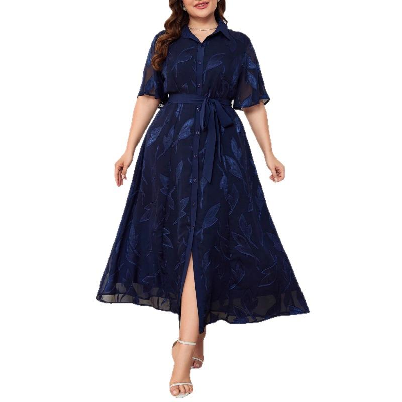Elegantes Schnürkleid in französischer Stil mit Taillenbetonung, mittellang, für Damen