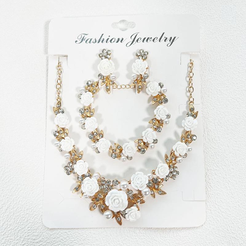 Umweltfreundliches Full-Diamond-Kamille-Halsketten-Armband-Ohrringe-Set Hof-Leicht-Luxus-Kleid Nische Perlen-Schlüsselbein-Ketten-Accessoires