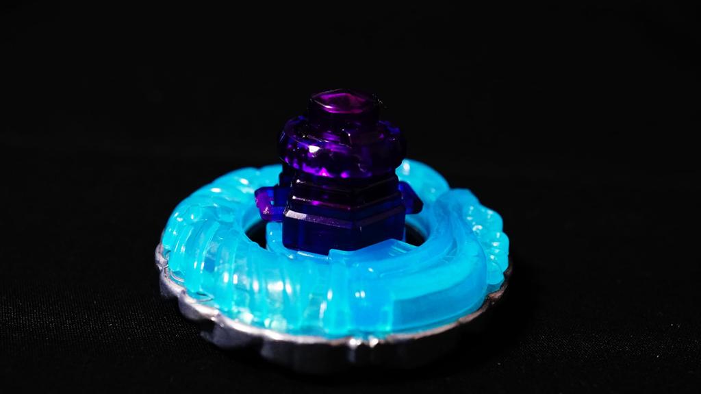 Pirates Oroja Bay Metal Fight Bey Blade Metabey Explosion HMS 4D Burst X Toys Pieces Anime Game Action Toys Zero-G