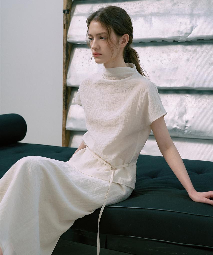 LAMEREI Linkle High-Neck Cap Sleeve Blouse[Lmbfspsh322]-2Color