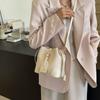 Bag Women's Versatile Bucket Bag Fashion Commuter Shoulder Messenger Bag