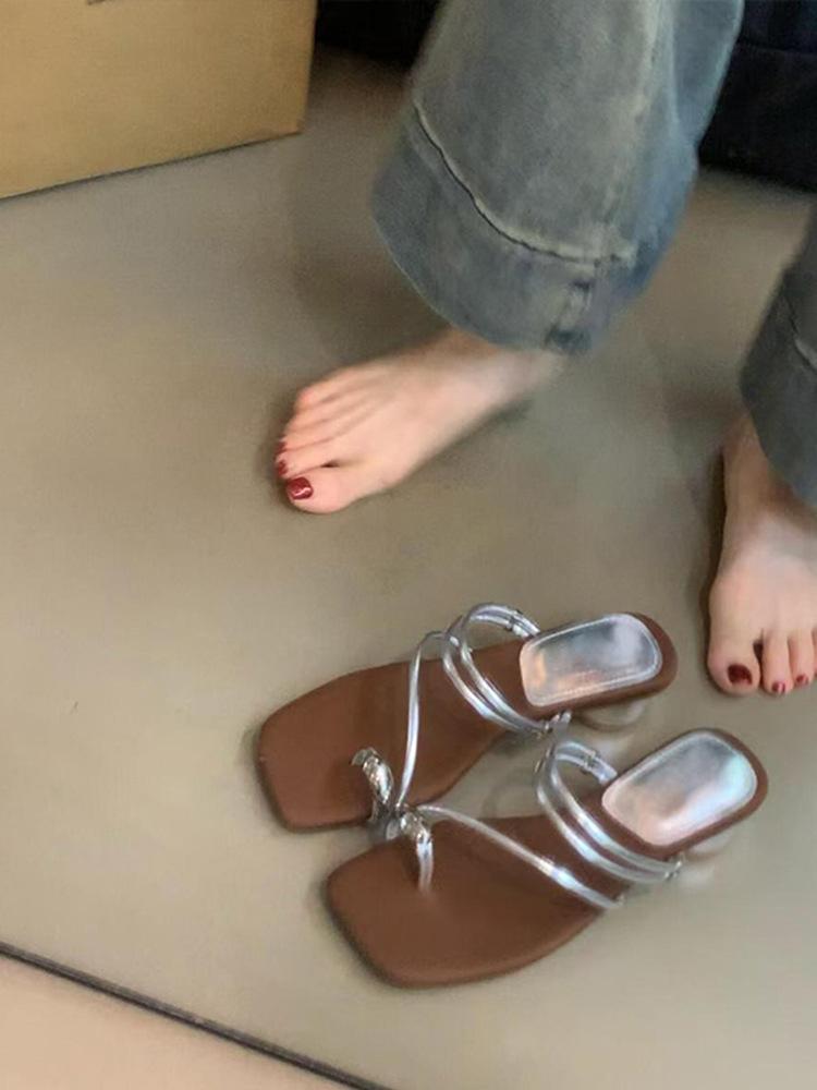 French thick heel with two Roman sandals women's beautiful fashion high-end cool slippers