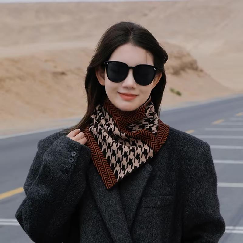 Korean Fashion Knitted Cotton Plaid Ring Scarf For Women Winter Warm Windproof Neck Protection Neck Cover Triangle Scarf
