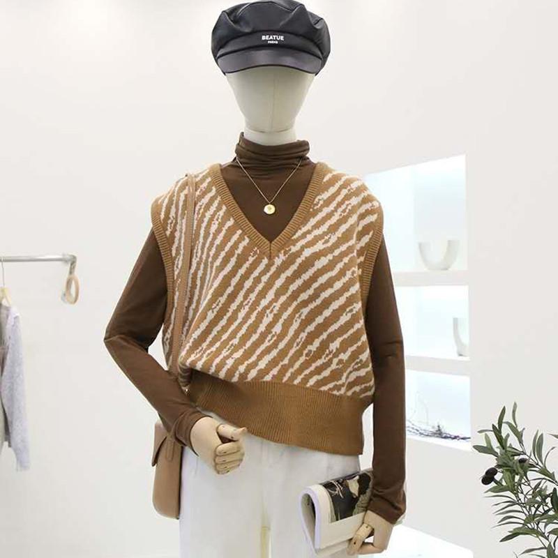 Fashion V-neck Women's Knitted Stripes Pullover Sweater Vest Outer Wear Spring and Autumn New Sleeveless Tank Tops Loose Casual Office Top