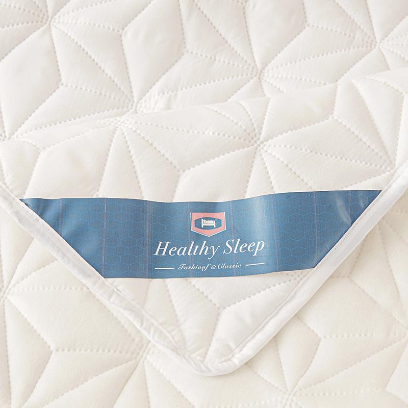 Waterproof Quilted Mattress Protector - Non-slip, Dustproof, Urine Barrier Bed Cover
