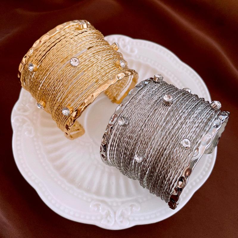 Exaggerated heavy industry metal feeling diamond-encrusted multi-layer open bracelet arm ring personalized jewelry