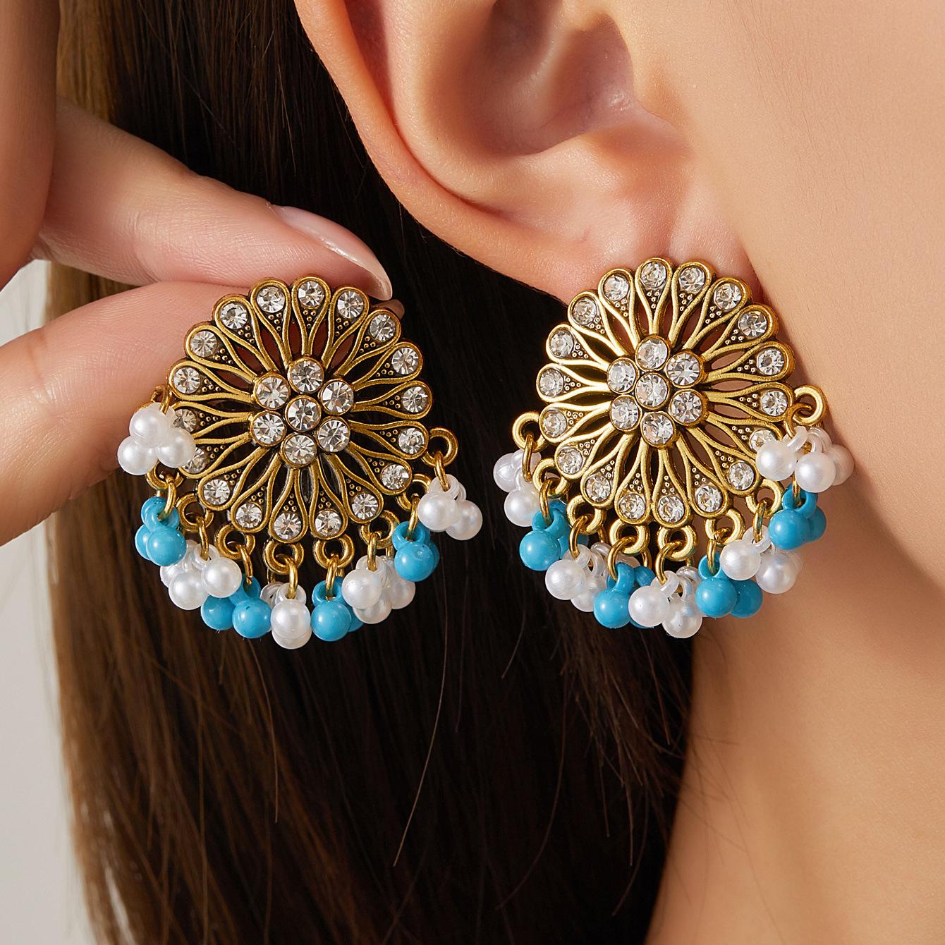 Vintage Ethnic Diamond-Set Flower Fringed Pearl Earrings Female Bohemian Travel Vacation Style Personalized Earrings Jewelry