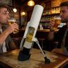 Mortaio per Apertura Bottiglie Liscio Apribottiglie Birra Automatico Meccanico Veloce Senza Presa Operazione con Una Mano Togli Tappi per Bar di Casa Feste Raduni BBQ