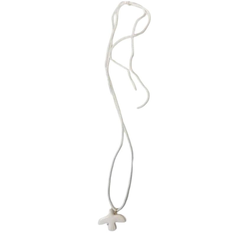 Unique White Doves And Branch Necklace For Daily Outfits Or Special Occasions Seeking A Touch Of Vintage Charm