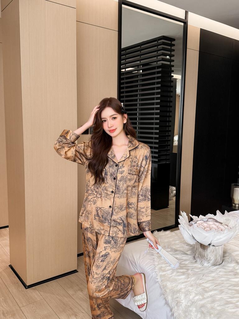 Autumn Ice Silk Pajamas Women's New Retro Printing Comfortable and Cool Long-sleeved Trousers Loungewear Suit Can Be Worn Outside