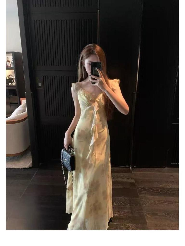 Yellow Strappy Summer Beach Dress: Elegant Ruffled French Style with Puff Sleeves and Cinched Waist